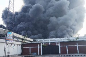 হযরত শাহজালাল আন্তর্জাতিক বিমানবন্দরের কার্গো ভিলেজে ভয়াবহ অগ্নিকাণ্ড